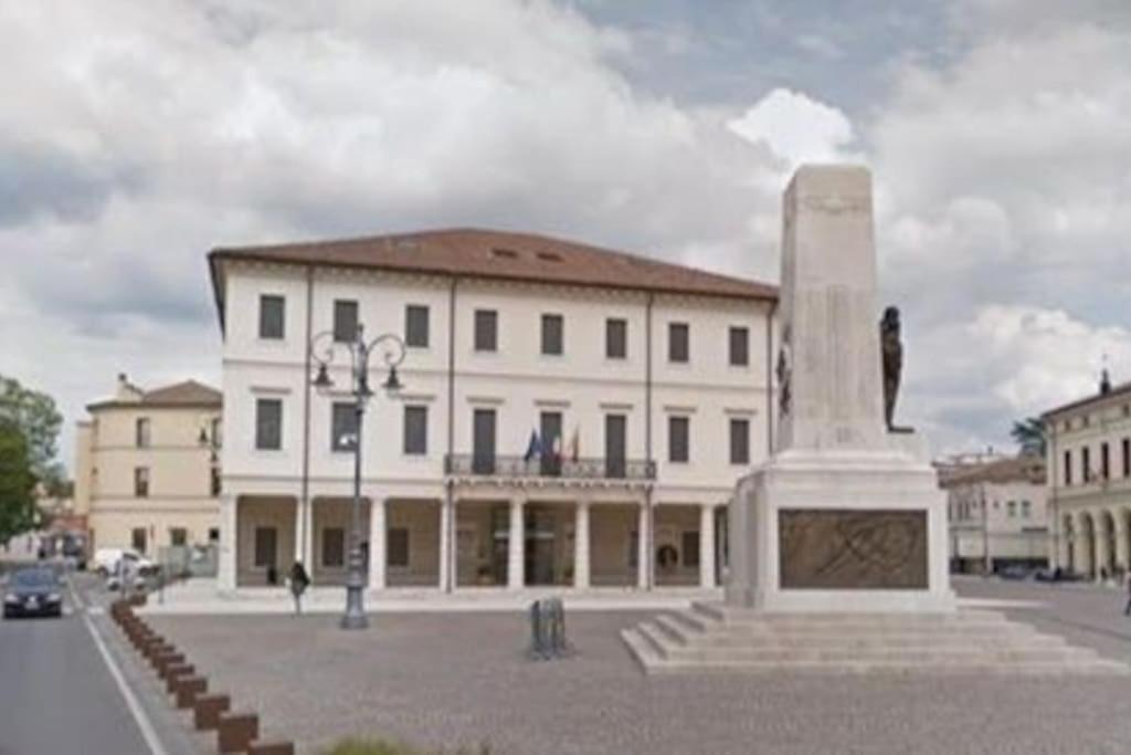 Appartamento Balcone fiorito Fonzolo Esterno foto