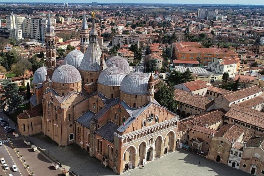 Appartamento Balcone fiorito Fonzolo Esterno foto